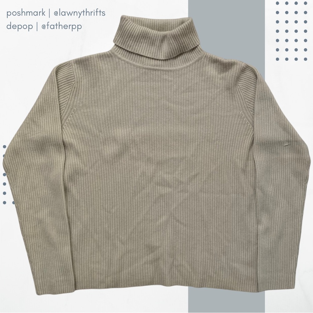 A. Giannetti Women's 2-ply Cashmere Turtleneck Sweater Medium